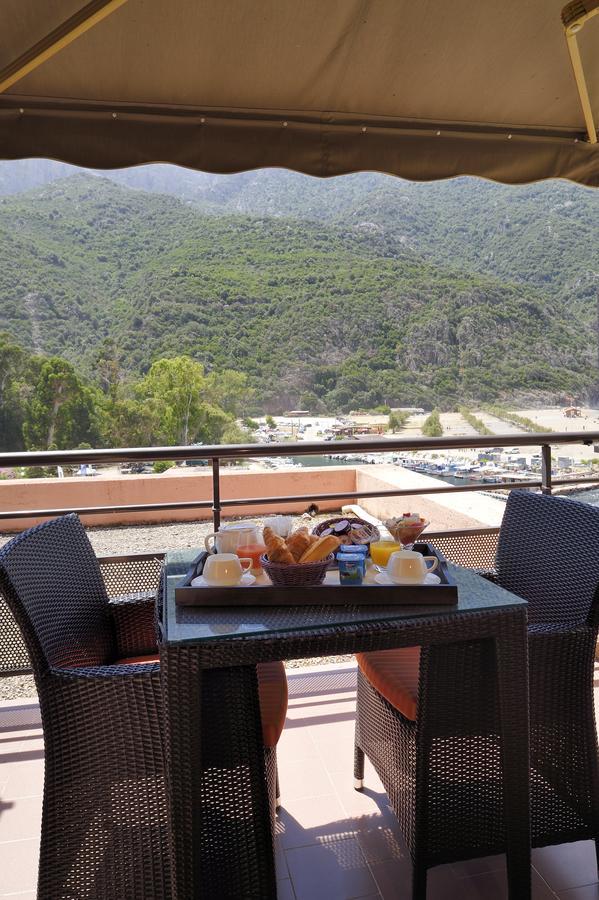 Hotel & Restaurant Le Belvedere Porto  Екстер'єр фото