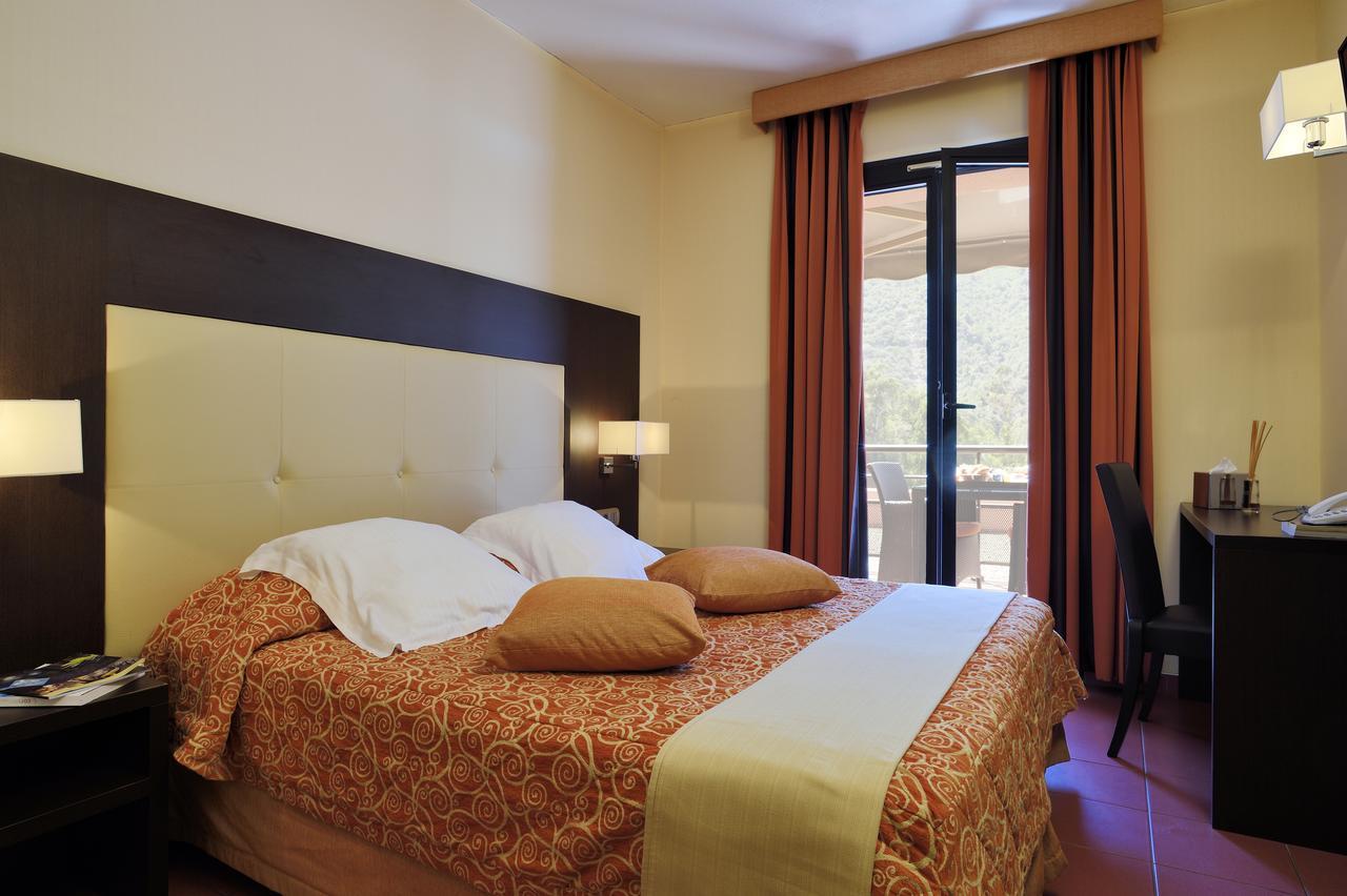 Hotel & Restaurant Le Belvedere Porto  Екстер'єр фото